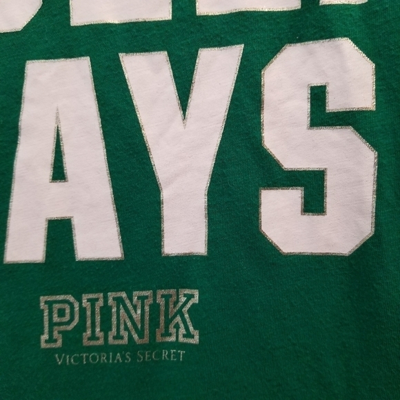{M} PINK VS Happy Holla Days Christmas Jersey Tee - Picture 3 of 7